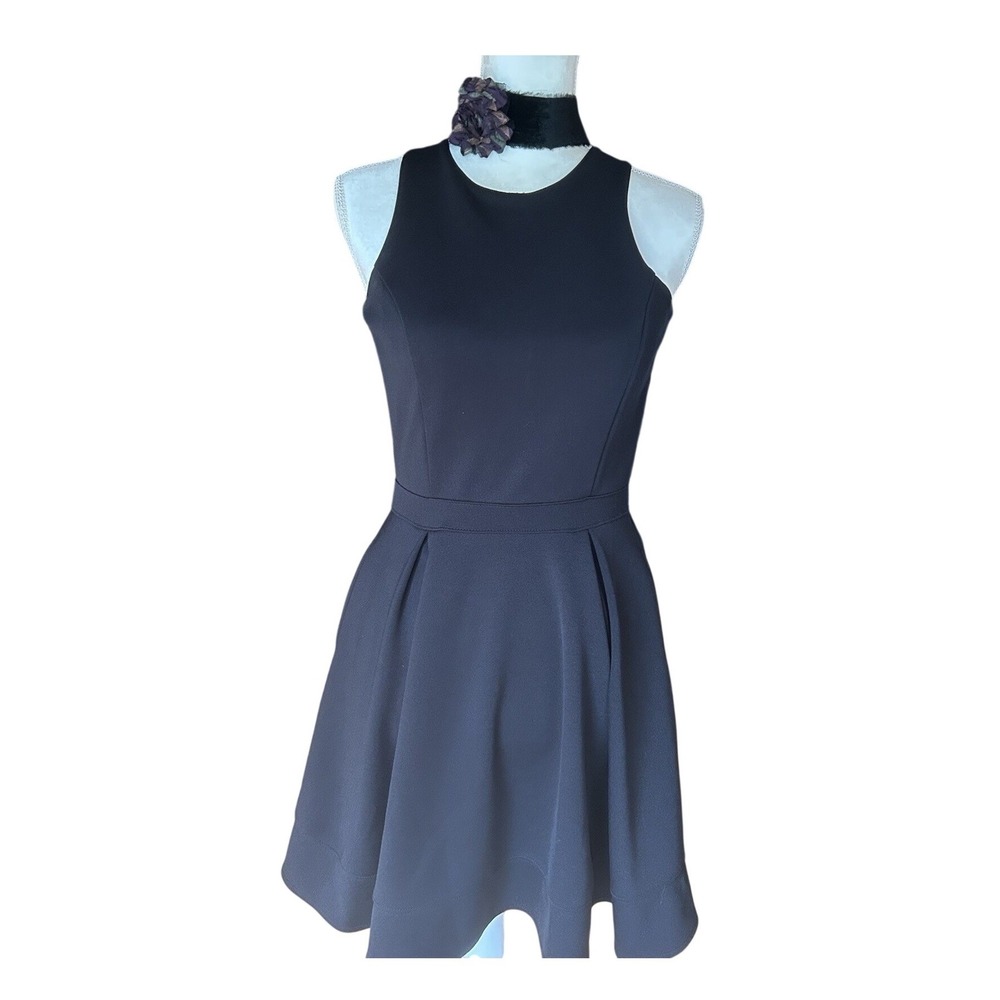 Nanette‎ Lepore Lamour black pleated Lined dress size S preppy LBD